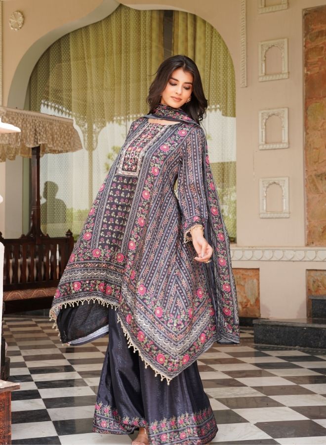 Elegant Black Ethnic Ensemble