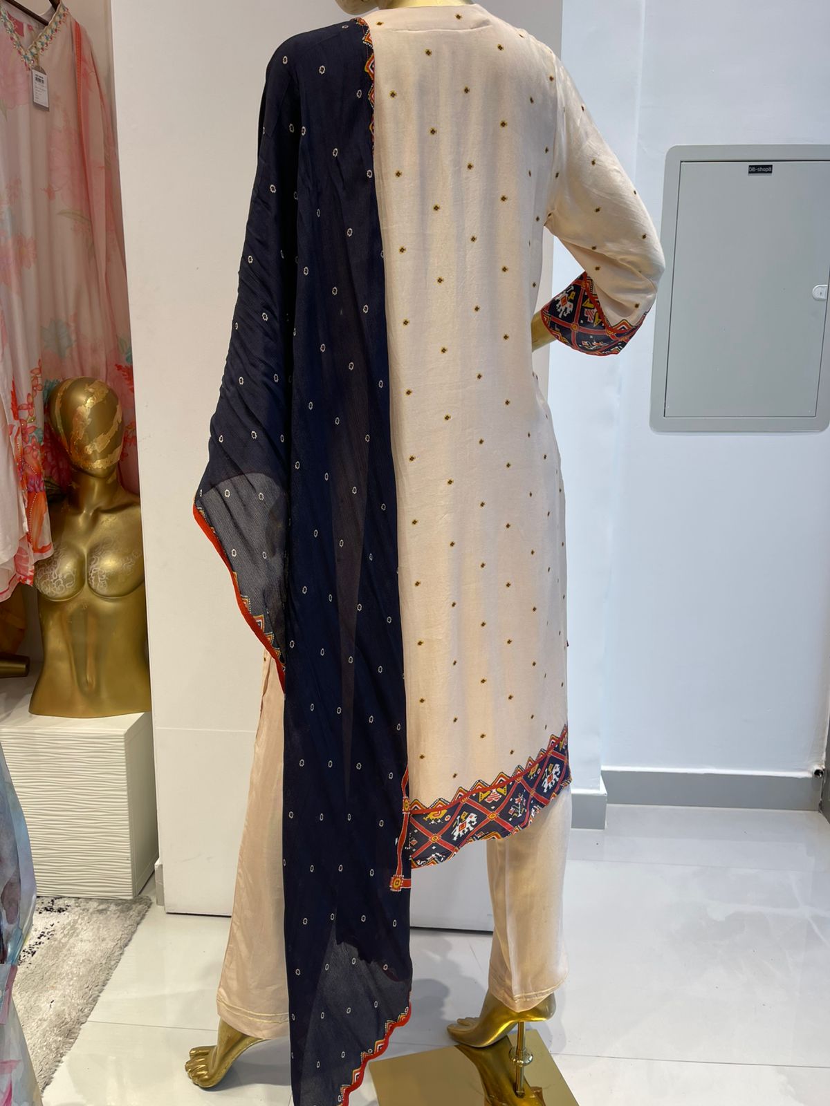 Cream Floral Print Women Co-Ord Set