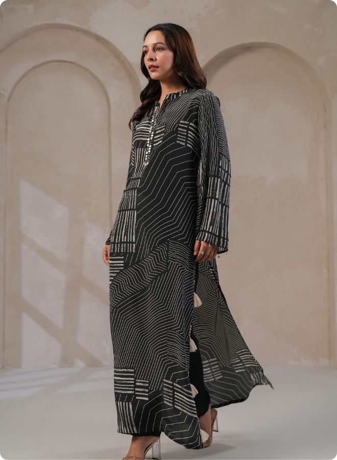 Modern Black & White Geometric Coord Set
