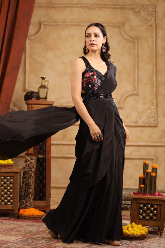 Black Embroidered Women Pre-Drape Sari
