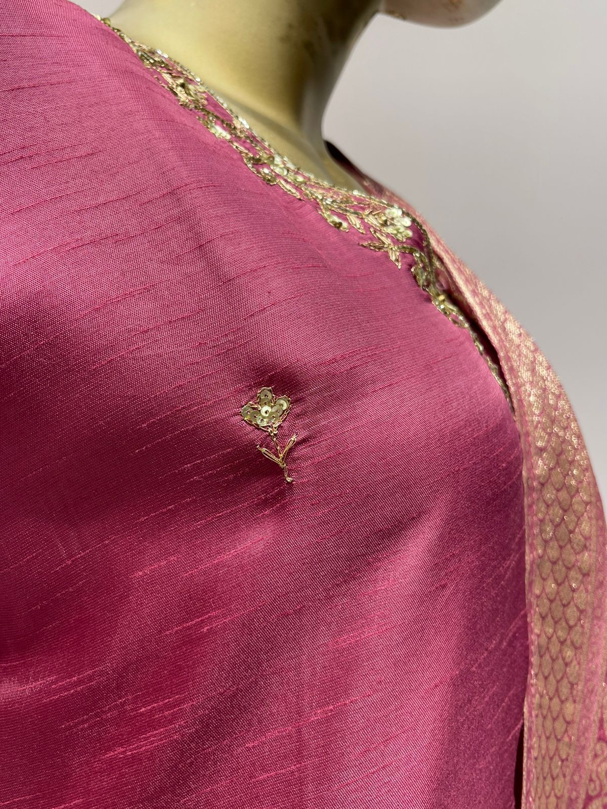 Rose pink embroiered kurta set