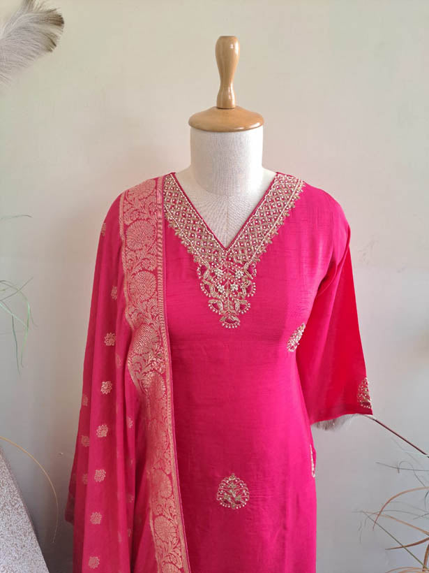 Rani Pearl Embroidered Women Kurts Set