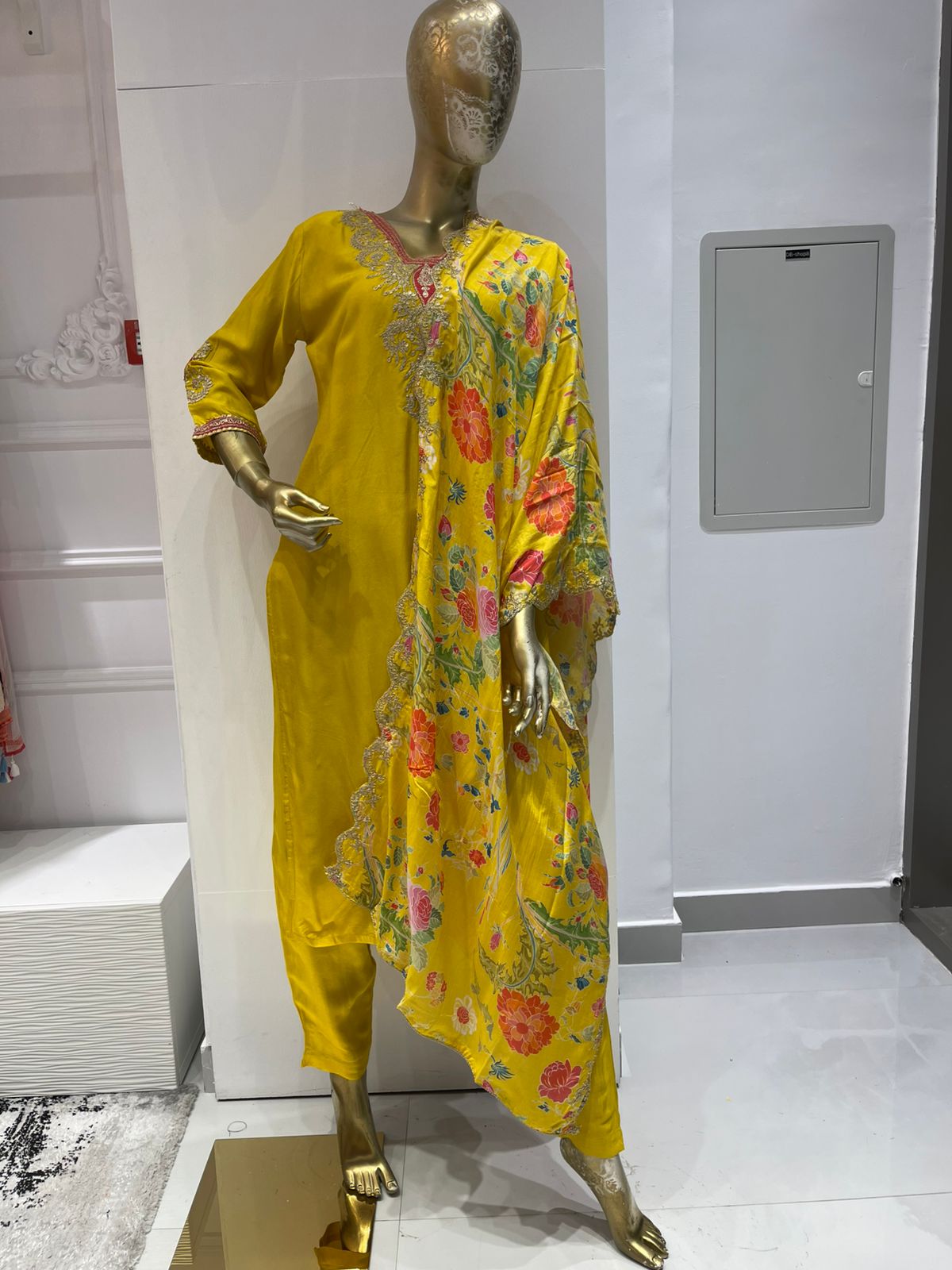 Designer Kurta Set