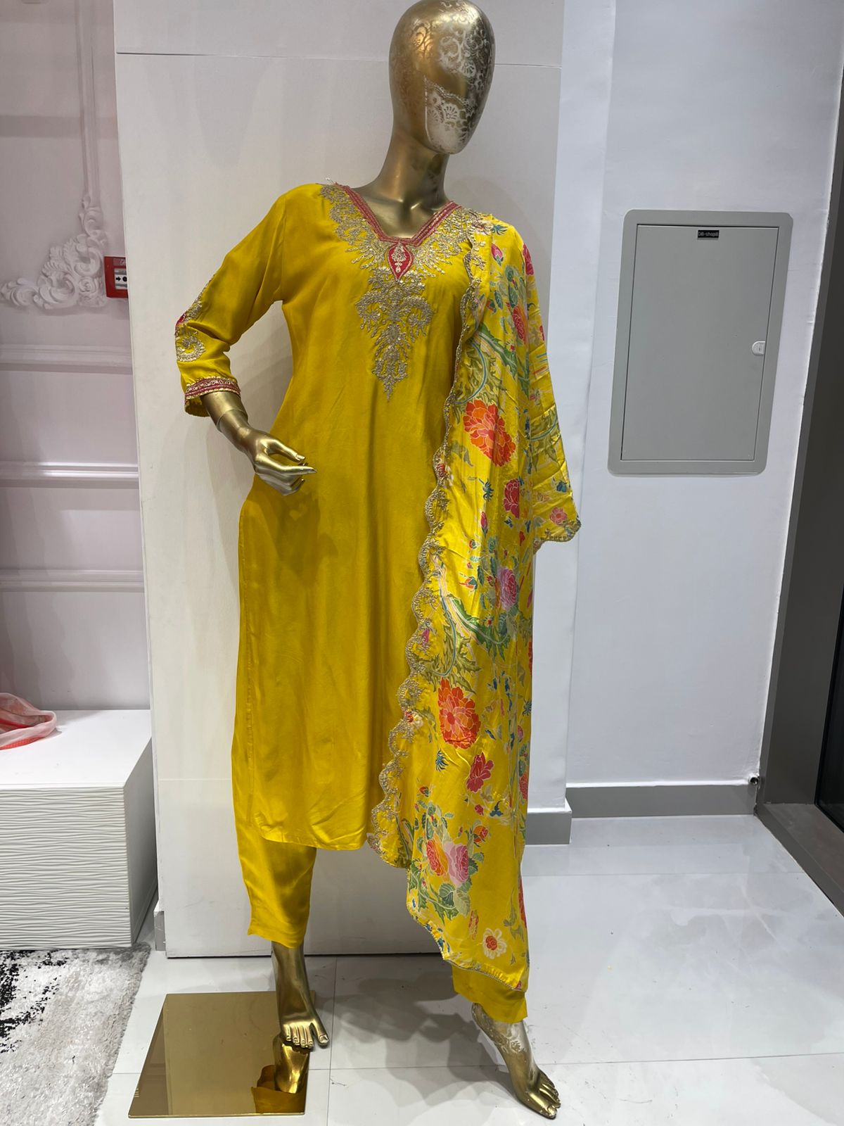 Designer Kurta Set