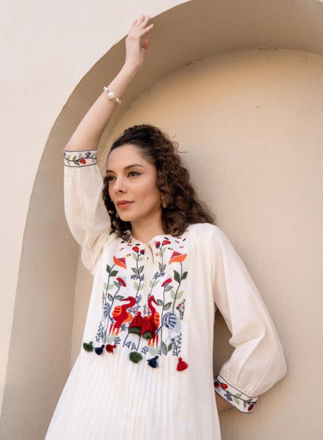 White Embroidered Kurta with Bird Motif