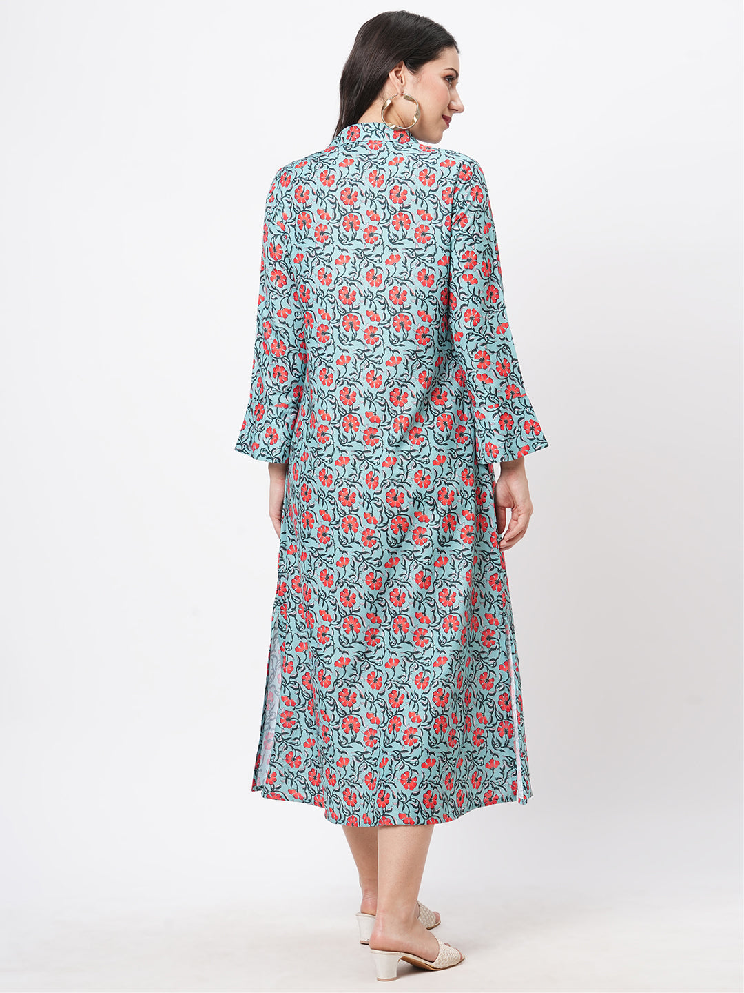 Featuring A Teal Floral Printed Long Shirt Dress In Regular Fit