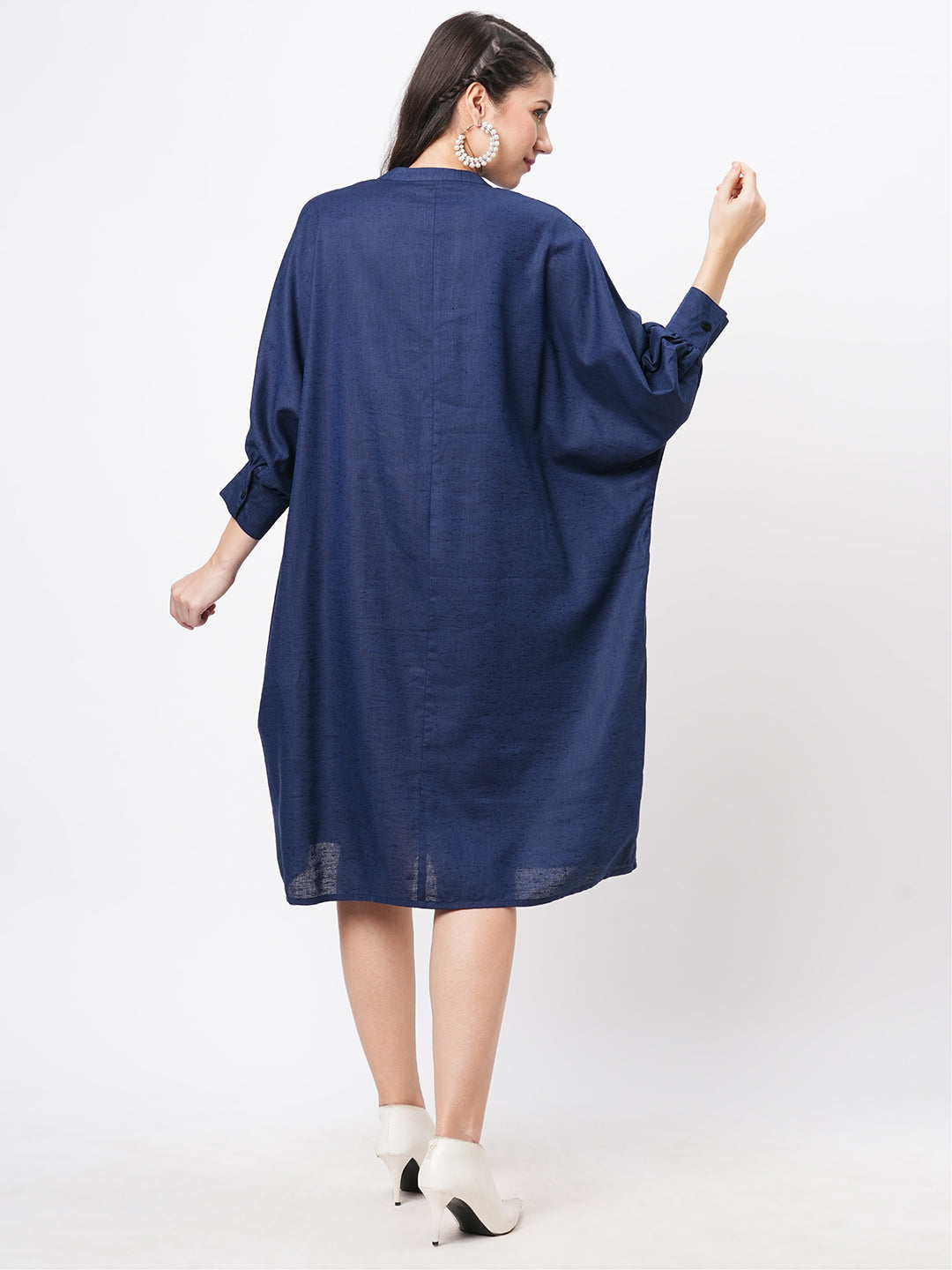 Featuring A Wide Relaxed Fit Kaftan Sleeve Knee Length Dress In Solid Blue