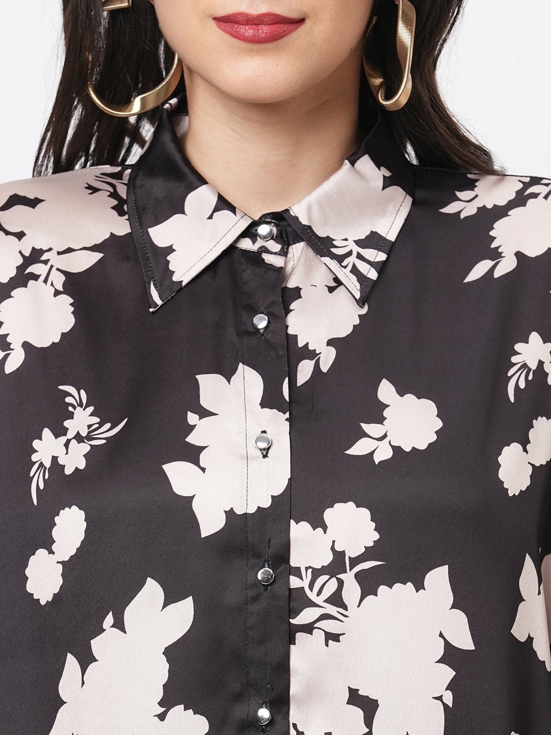 Featuring A Knee Lenth Freesize Kaftan Shirt Dress With Front Button Down Placket