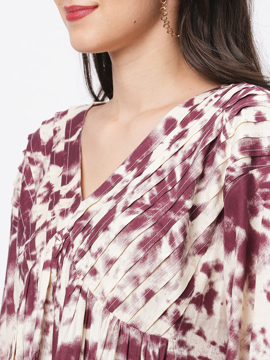An Oversized Summer Kaftan Top In The Tie N Dye Print.