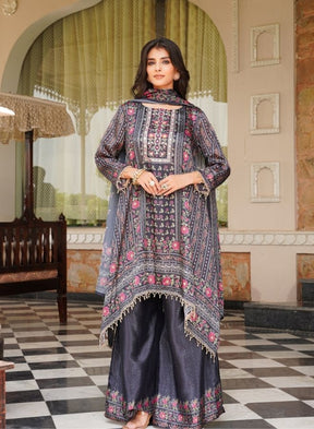 Elegant Black Ethnic Ensemble