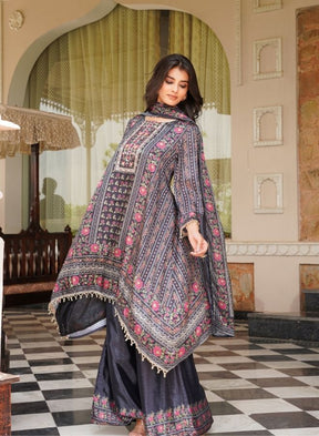 Elegant Black Ethnic Ensemble