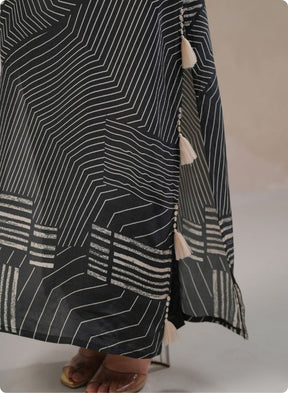Modern Black & White Geometric Coord Set