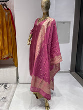 Rose pink embroiered kurta set