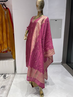 Rose pink embroiered kurta set