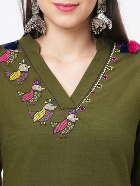 Olive Green Straight Kurta With High Low Hem And Pockets On Both Sides .