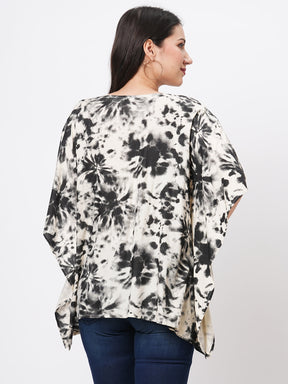 An Oversized Summer Kaftan Top In The Tie N Dye Print.